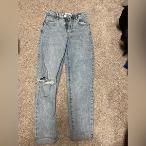 Stretch straight mom jeans